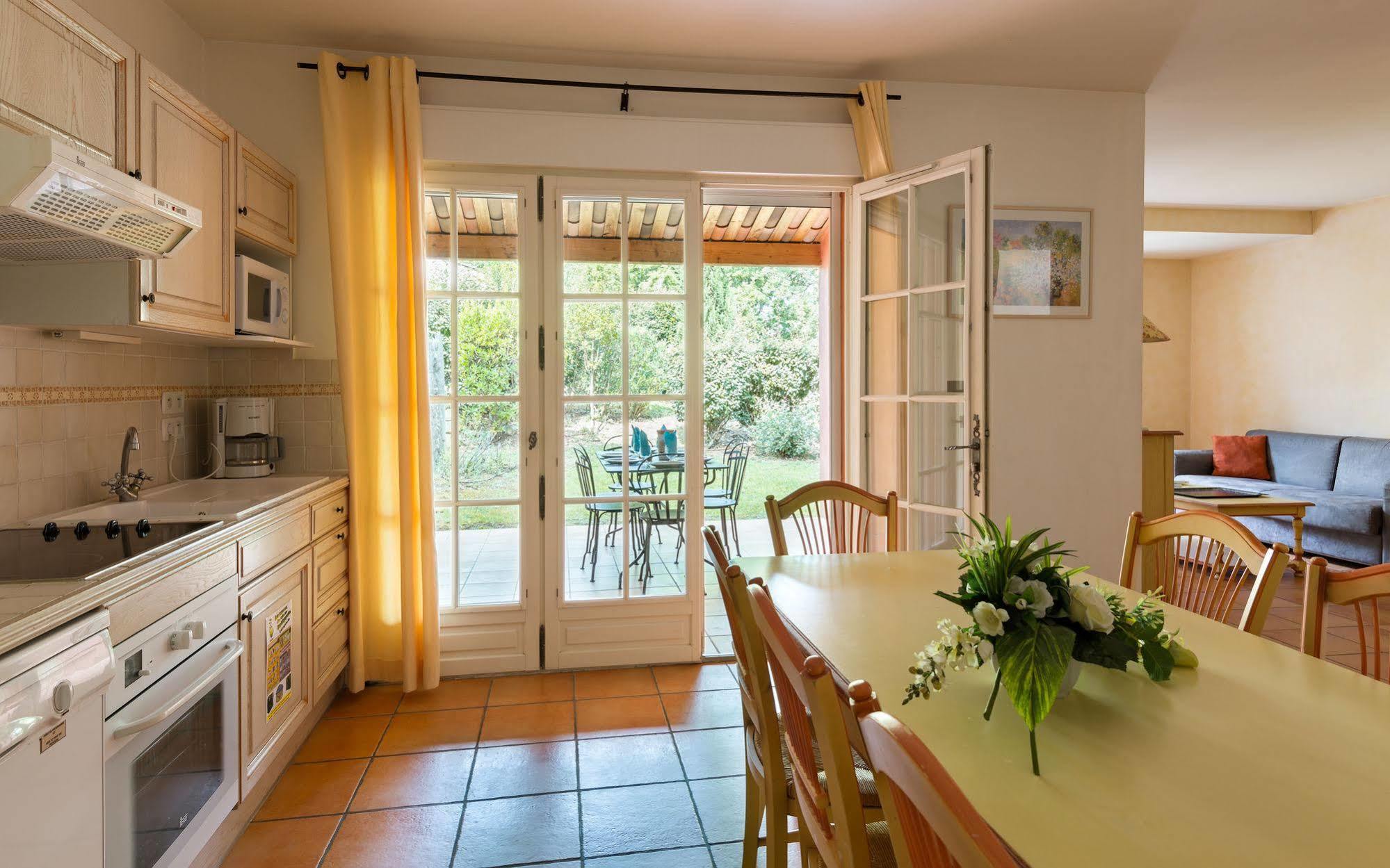 Lagrange Vacances Domaine De Fayence Exterior foto